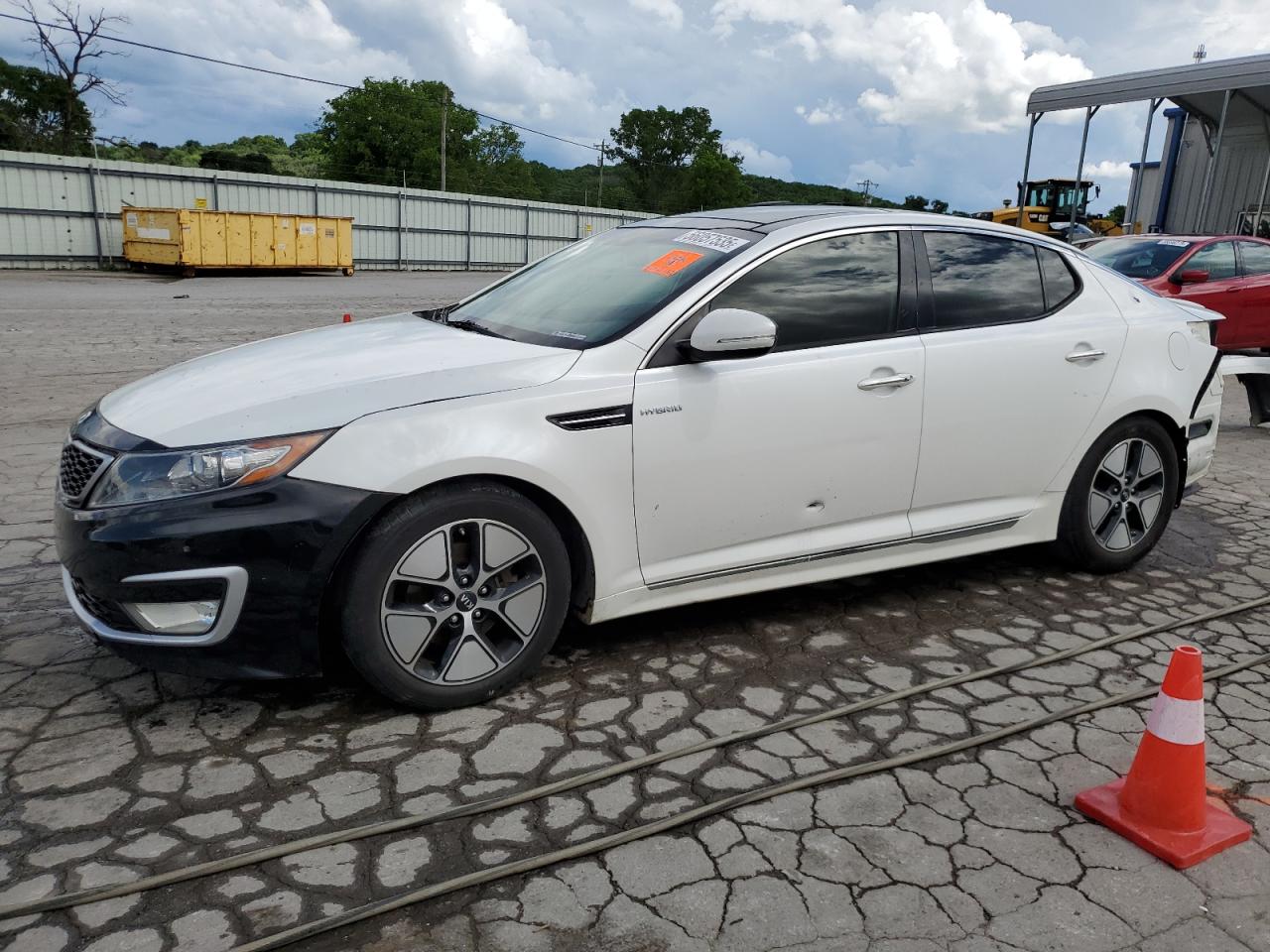 Kia Optima Hybrid Image 1