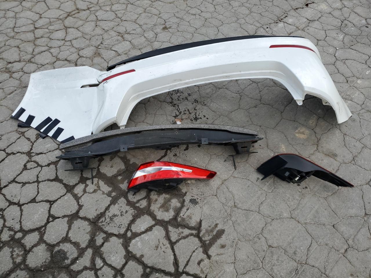 Kia Optima Hybrid Image 11