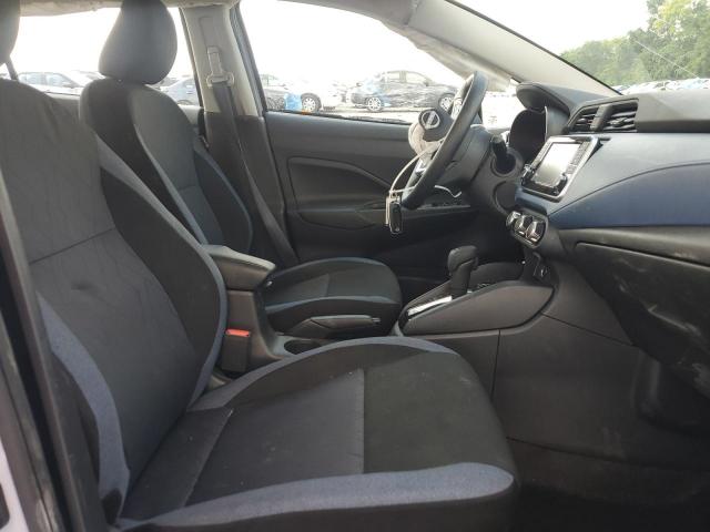 Nissan Versa Sv Image 9