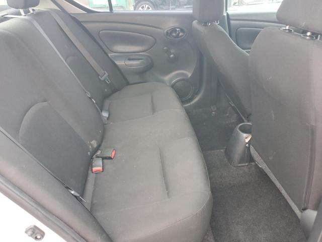 Nissan Versa S Image 12