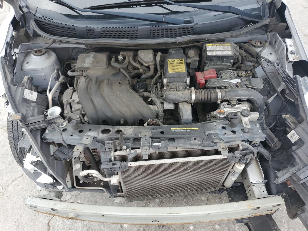 Nissan Versa S Image 8