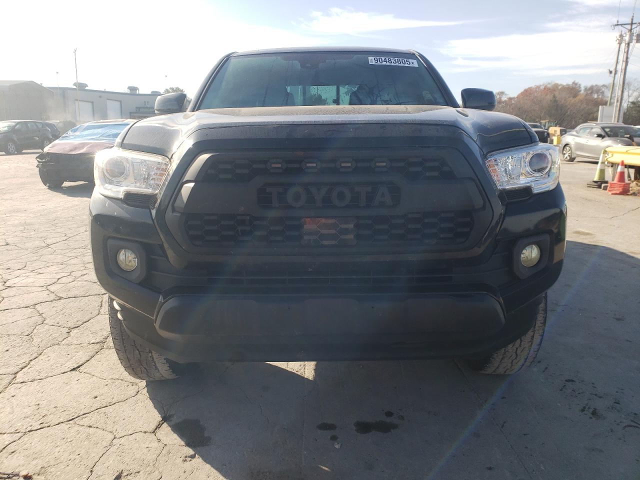 Toyota Tacoma Double Cab Image 10