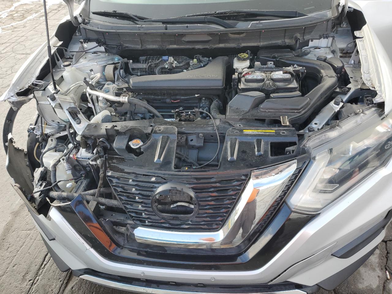 Nissan Rogue S Image 9