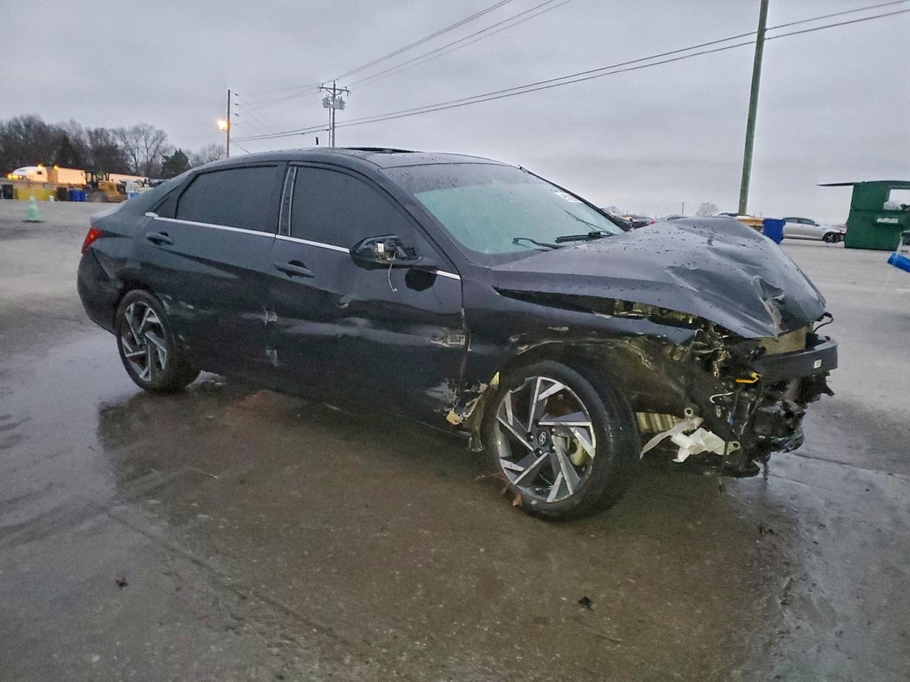 Hyundai ELANTRA Limited Image 5