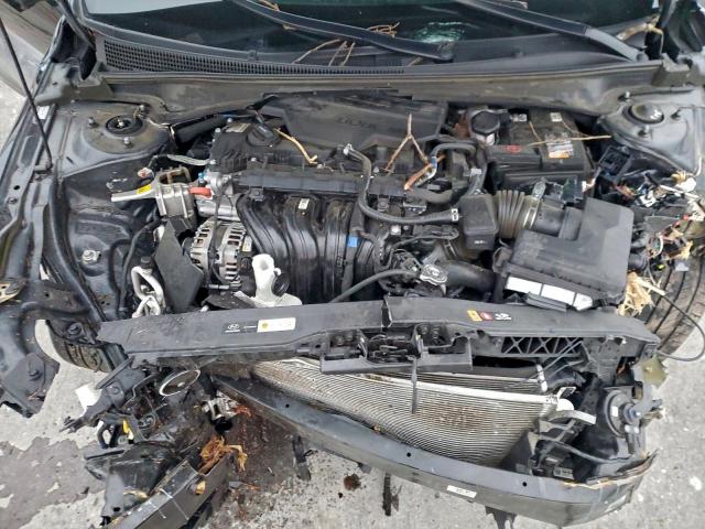 Hyundai ELANTRA Limited Image 6