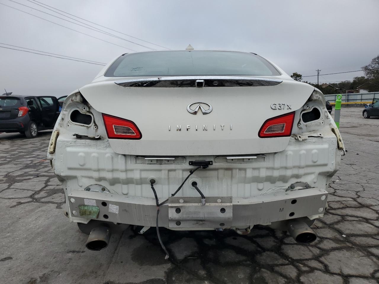 INFINITI G37 Image 9