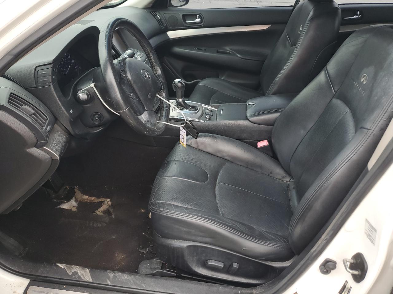 INFINITI G37 Image 7