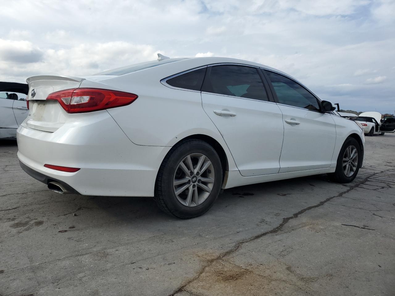 Hyundai SONATA Se Image 2