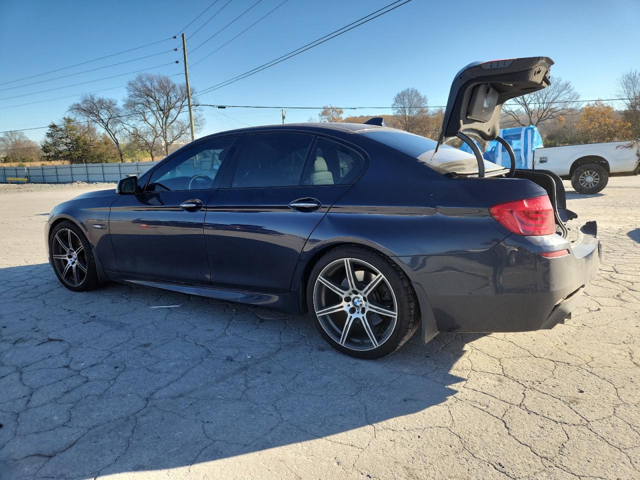 BMW 5 Series I Image 6