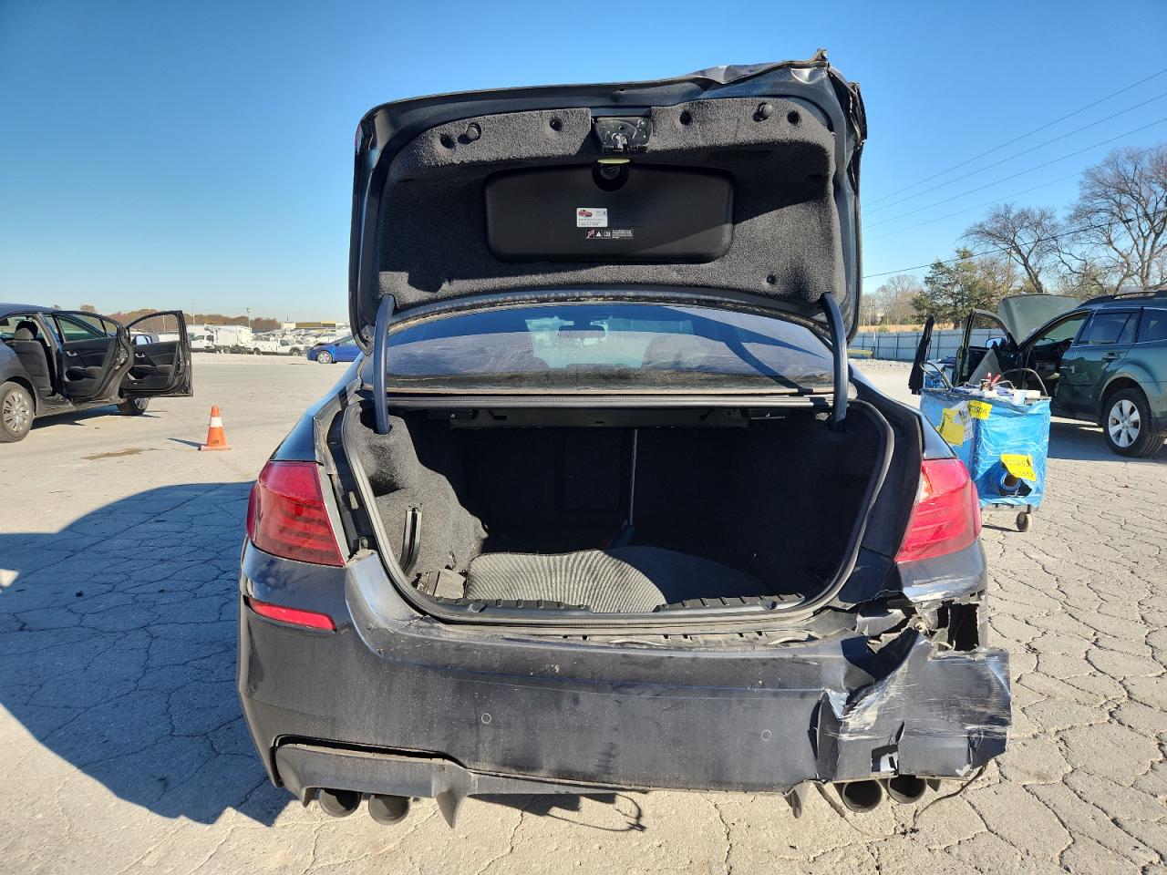 BMW 5 Series I Image 12