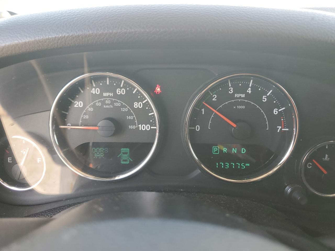 Jeep Wrangler Sport Image 13