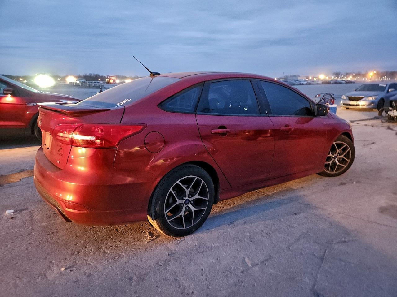 Ford Focus Se Image 9