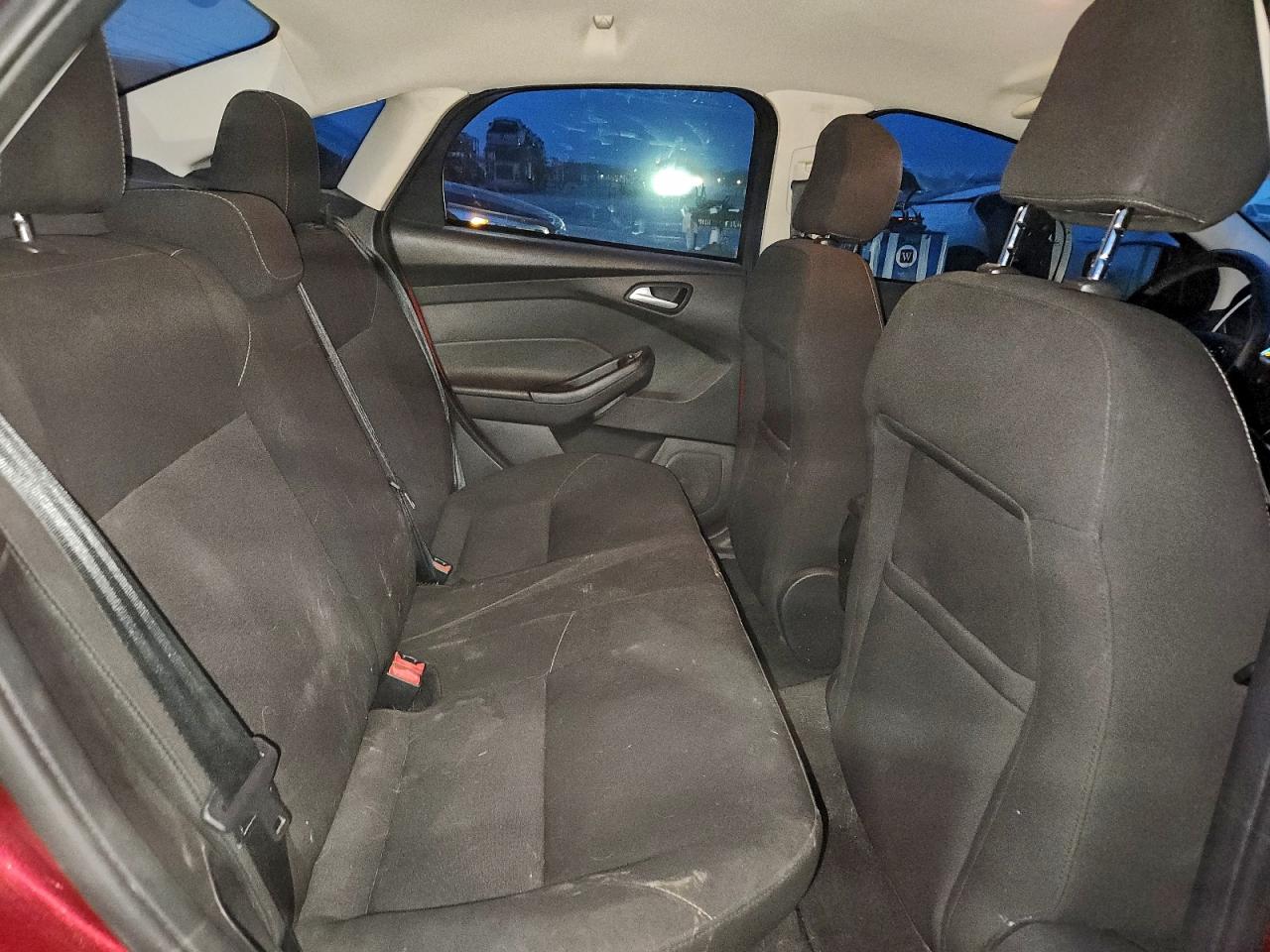 Ford Focus Se Image 11