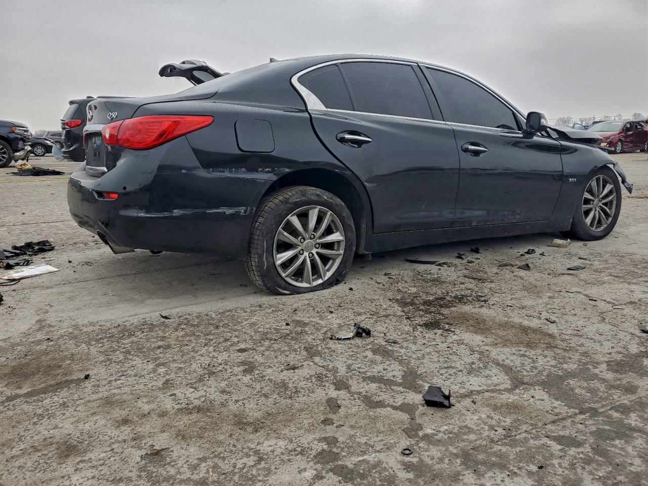 INFINITI Q50 Premium Image 11