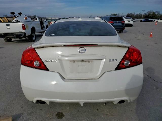 Nissan Altima S Image 11