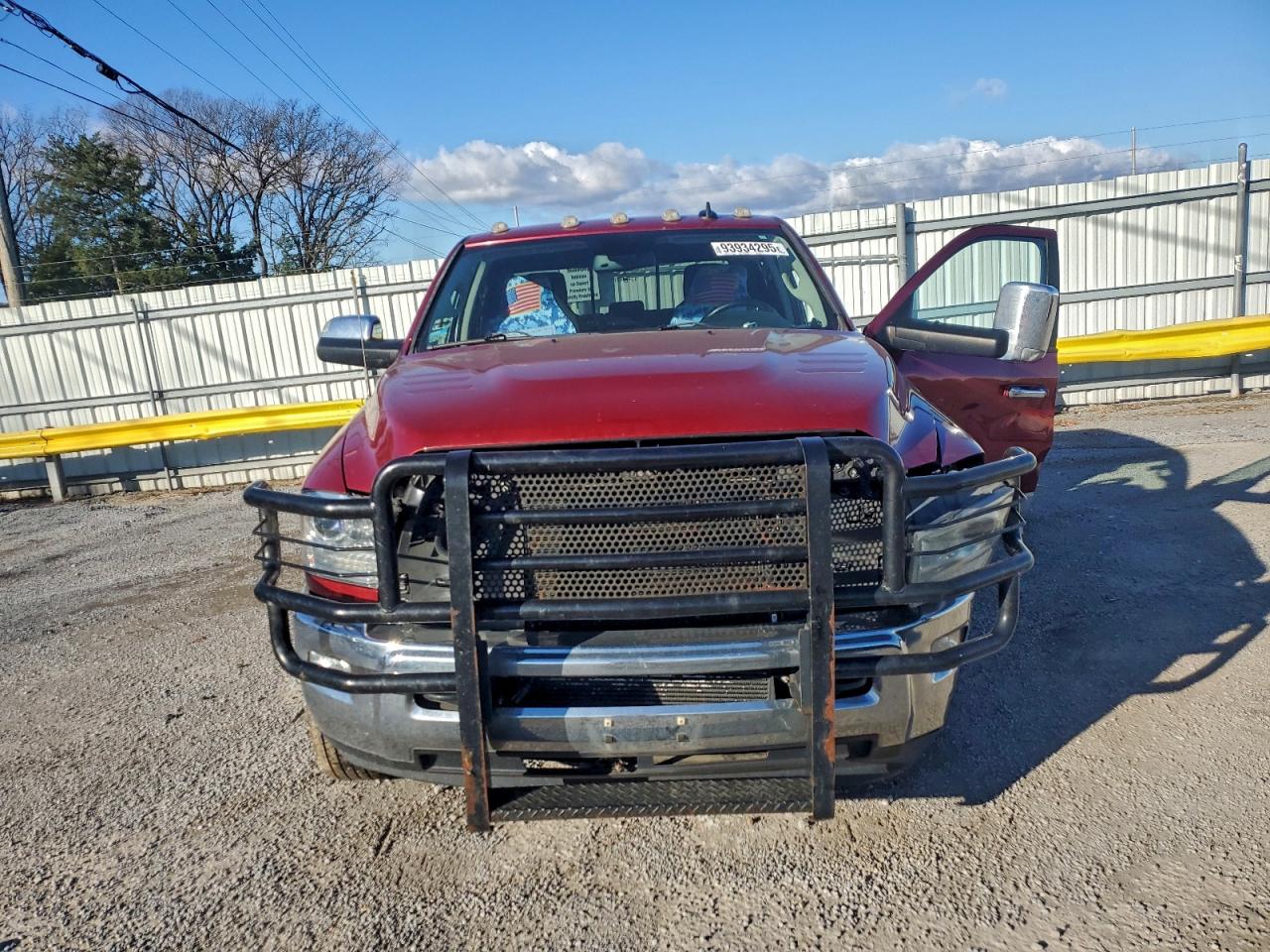 Ram 3500 Laramie Image 3