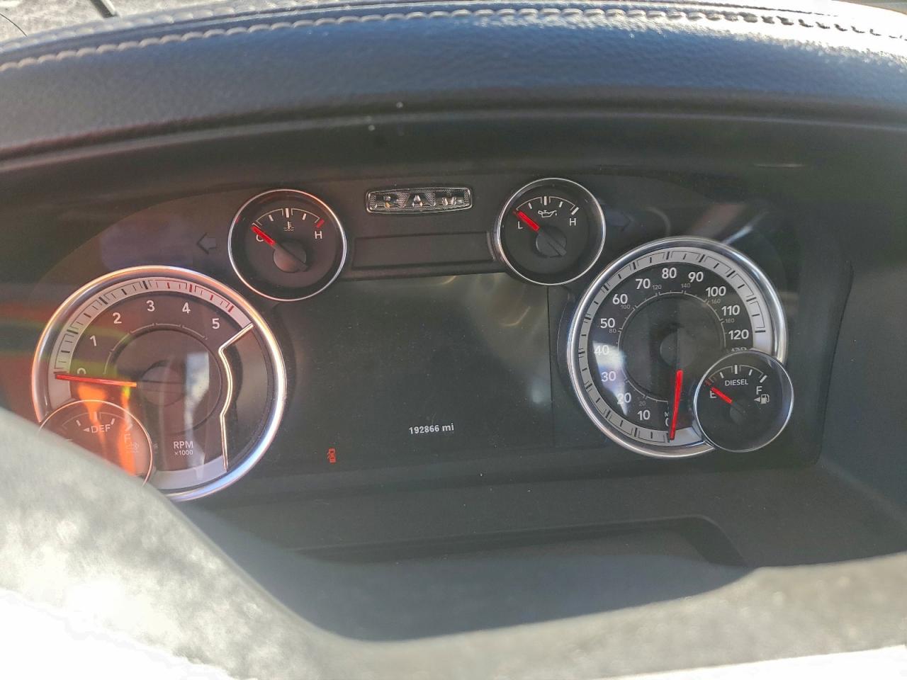 Ram 3500 Laramie Image 12