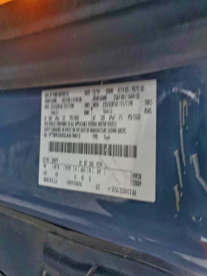 Ford Transit T-250 Image 10