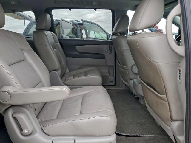 Honda Odyssey Touring Image 5
