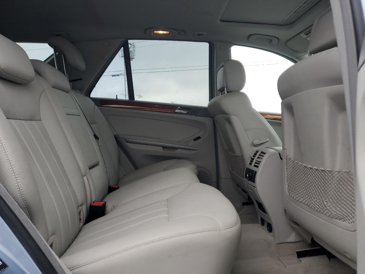 Mercedes-Benz M-Class 350 Image 13