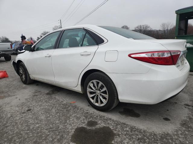 Toyota Camry Le Image 3