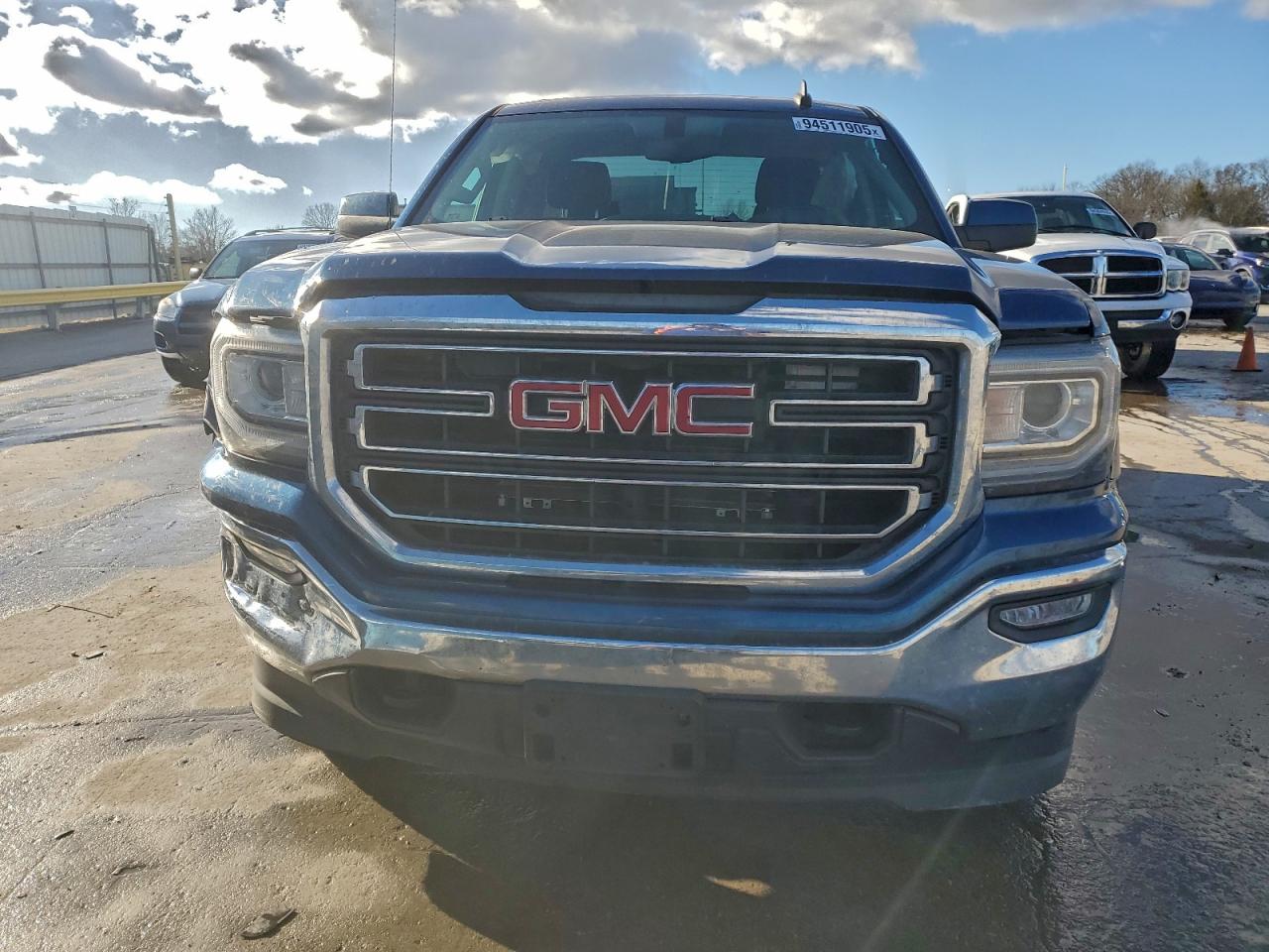 GMC Sierra K1500 Sle Image 8