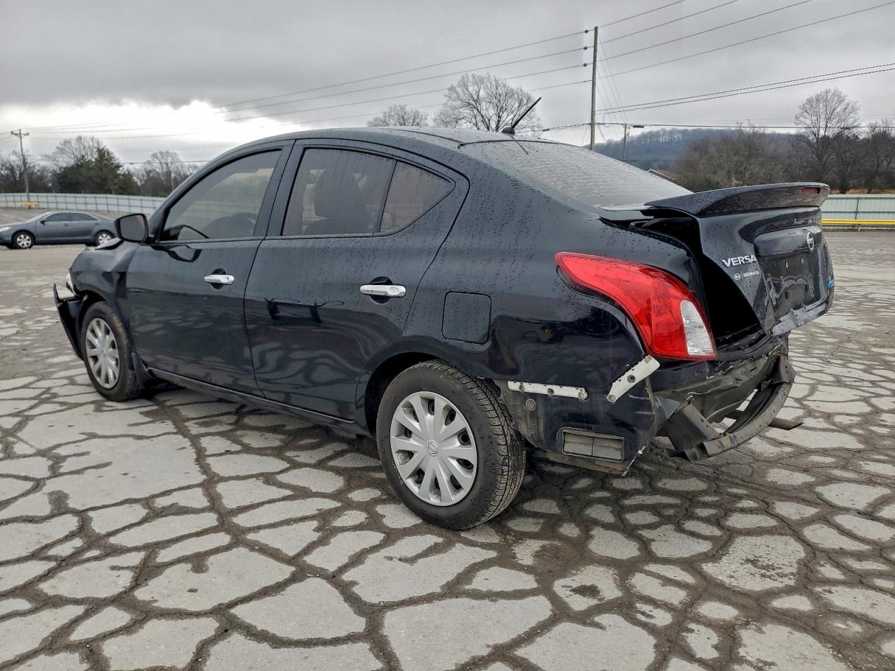 Nissan Versa S Image 3