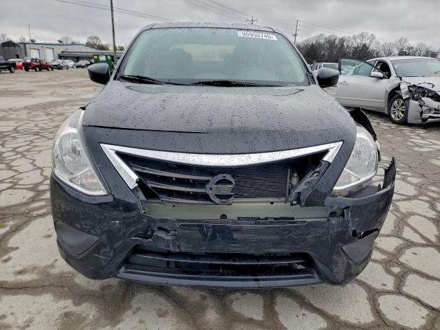 Nissan Versa S Image 10