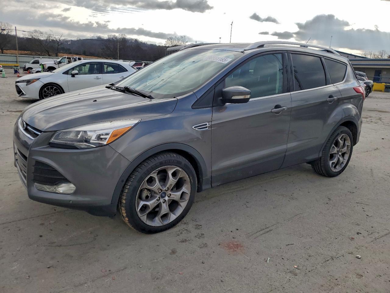 Ford Escape Titanium Image 1