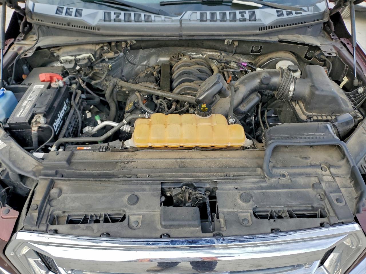 Ford F-150 Supercrew Image 12