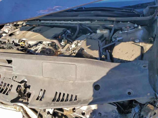 Toyota Camry Le Image 10