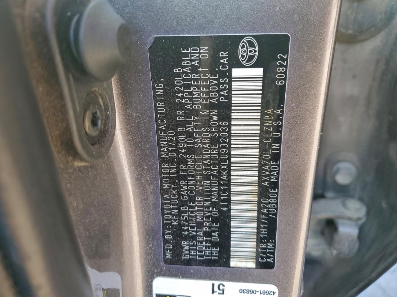 Toyota Camry Le Image 2