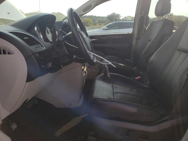 Chrysler Minivan Touring Image 7