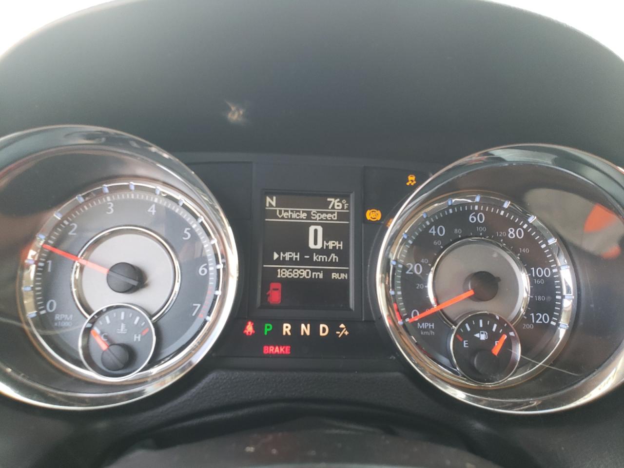 Chrysler Minivan Touring Image 13