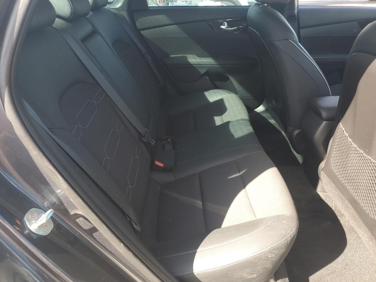 Kia Forte Gt Line Image 11