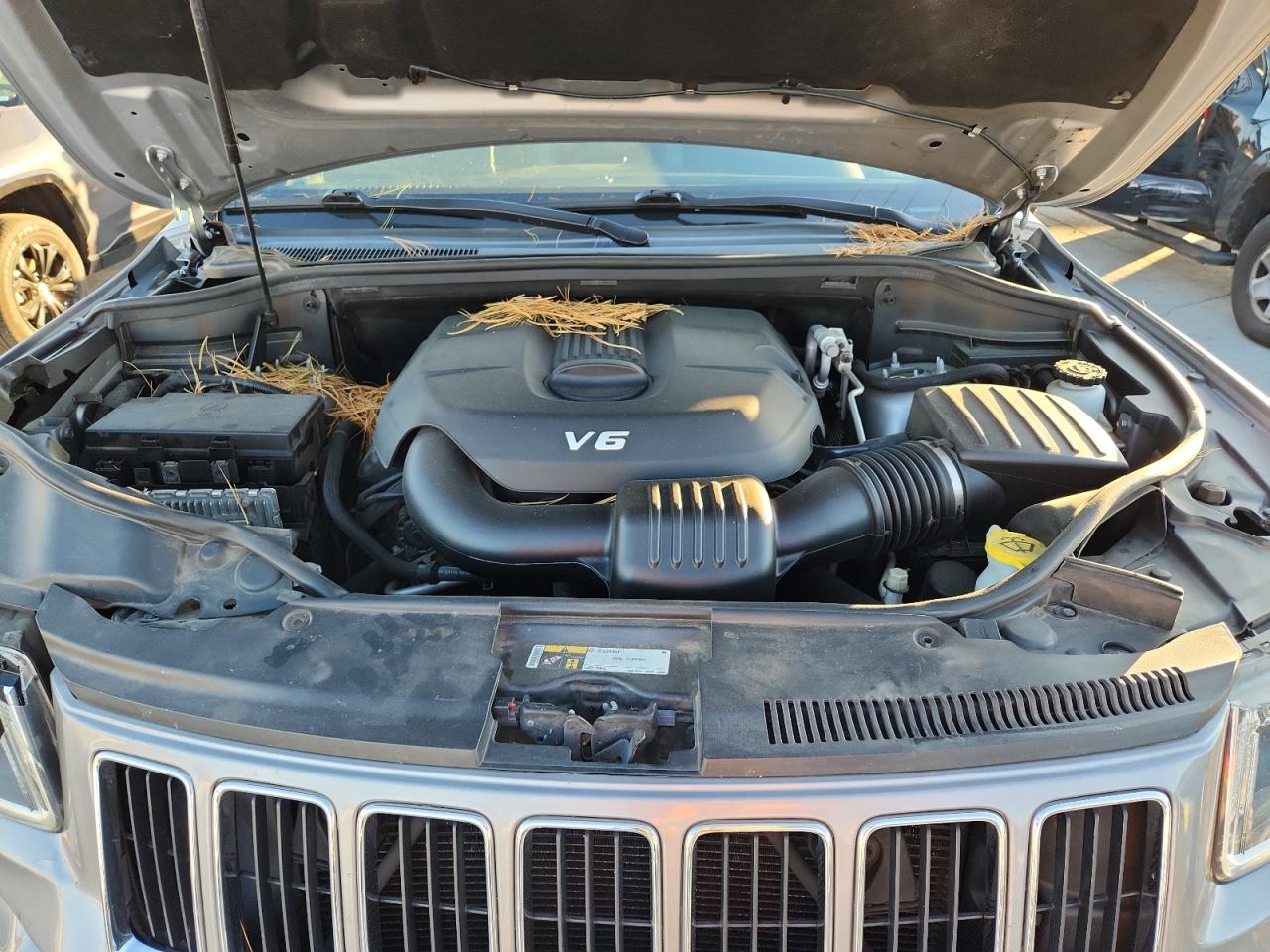 Jeep Grand Cherokee Limited Image 14