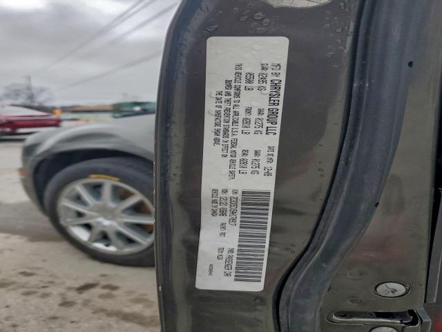 Chrysler 300 Touring Image 11