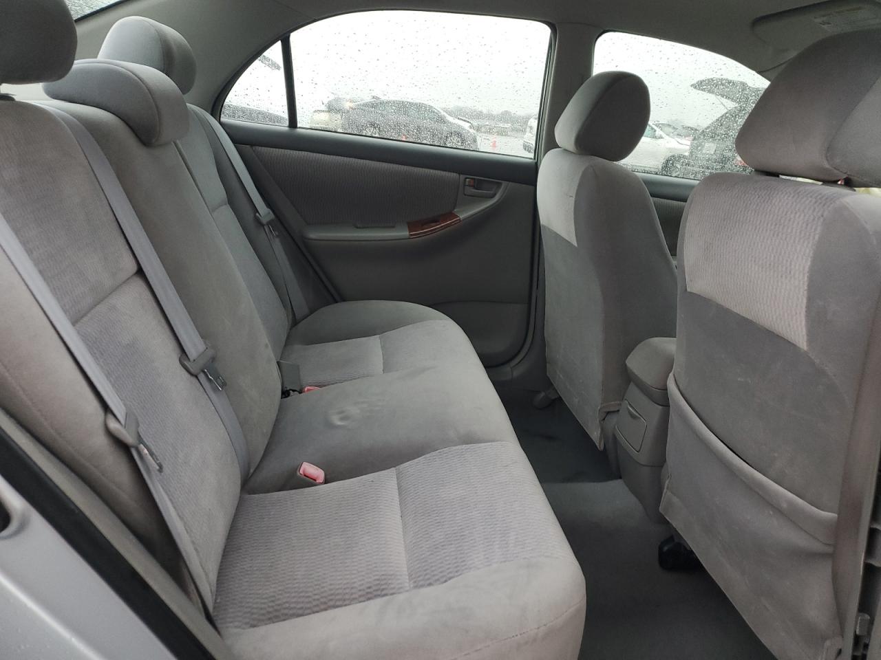 Toyota Corolla Ce Image 10