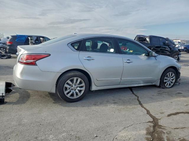 Nissan Altima 2.5 Image 3