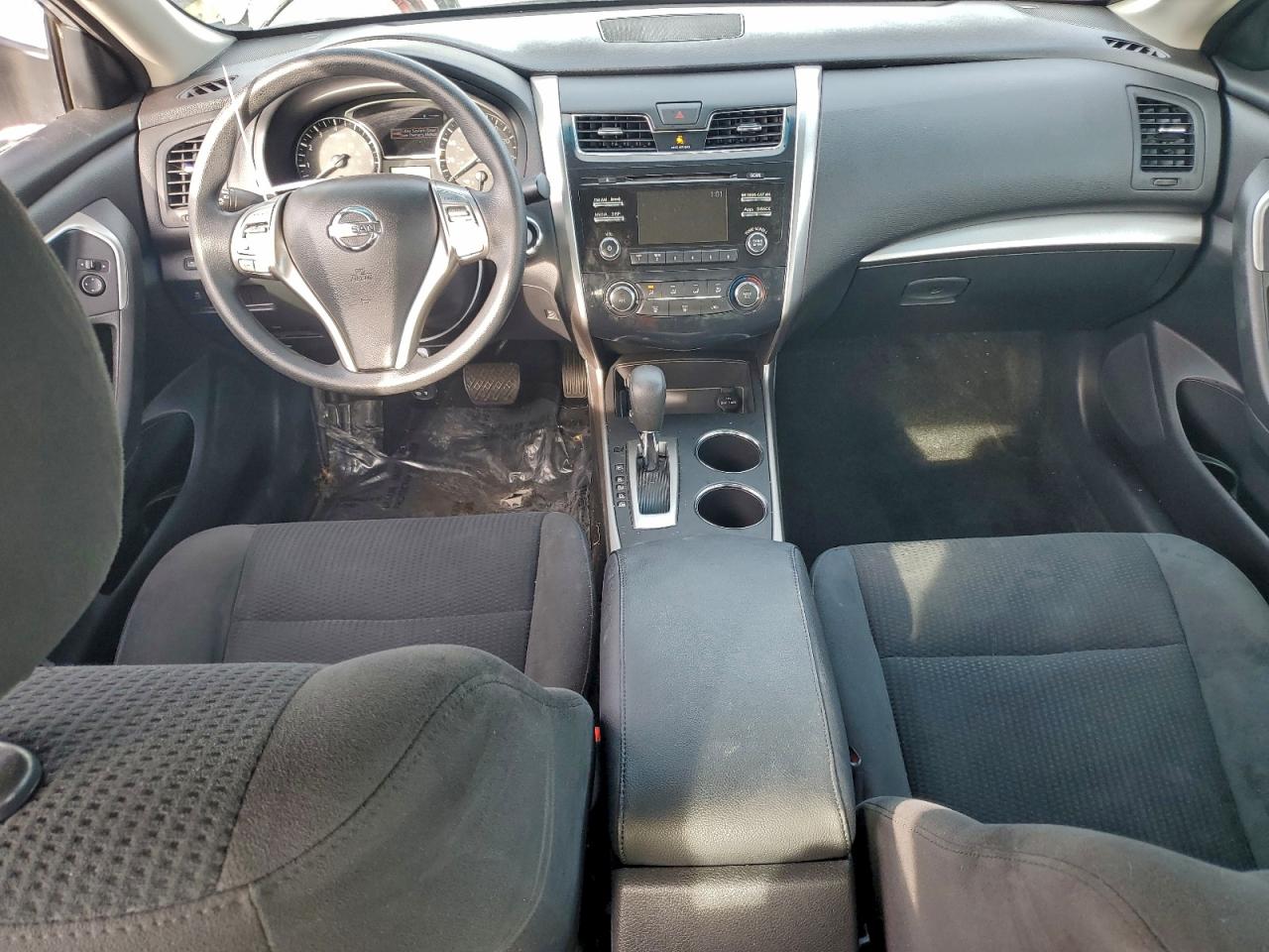 Nissan Altima 2.5 Image 5