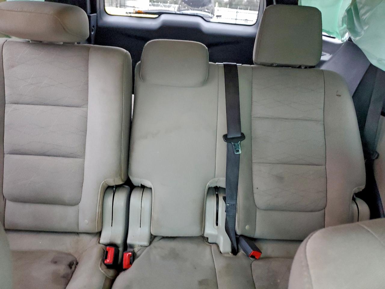 Ford Explorer Image 12