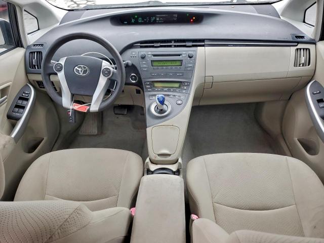 Toyota Prius Image 2