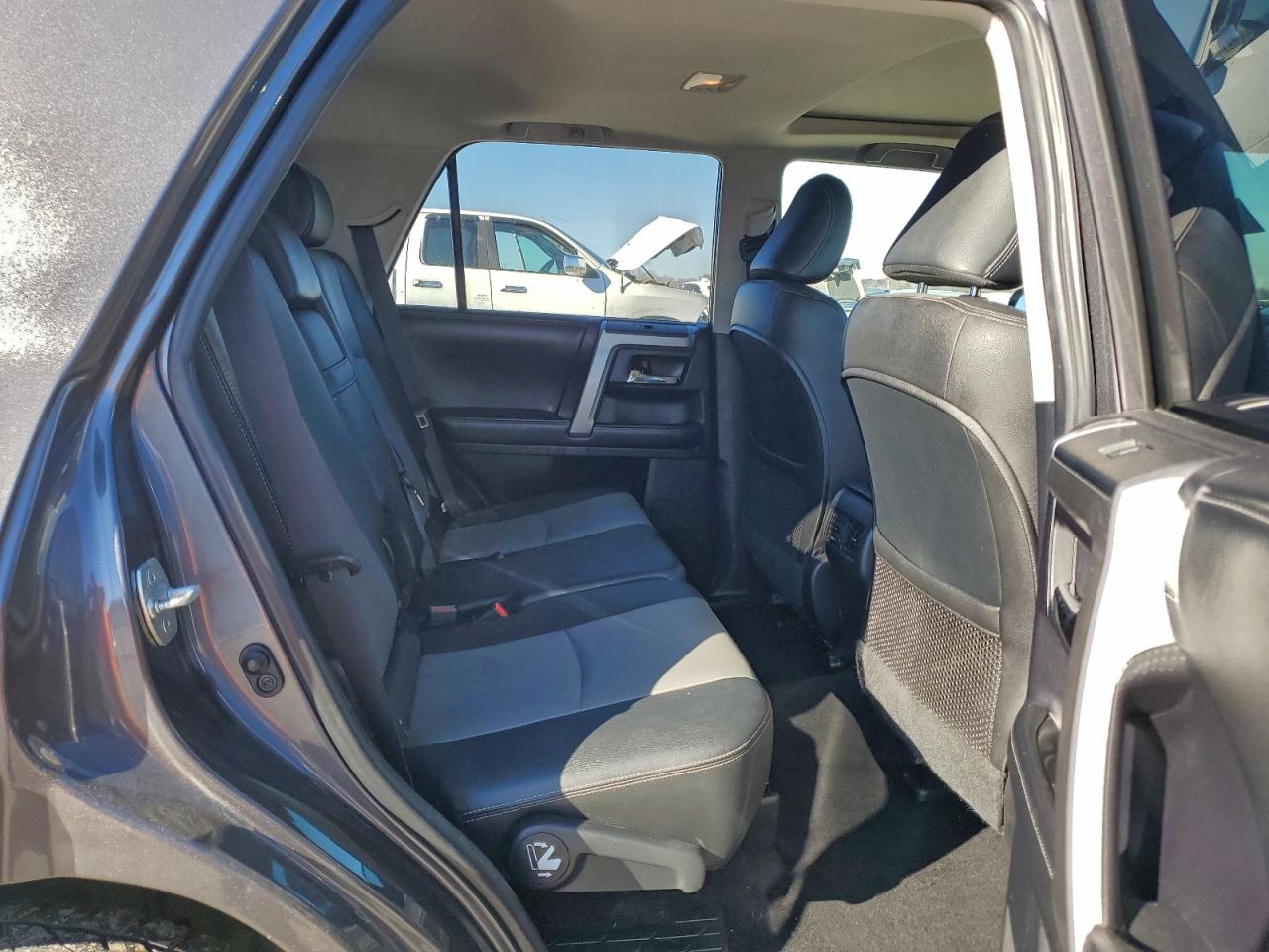 Toyota 4Runner Sr5/sr5 Premium Image 12