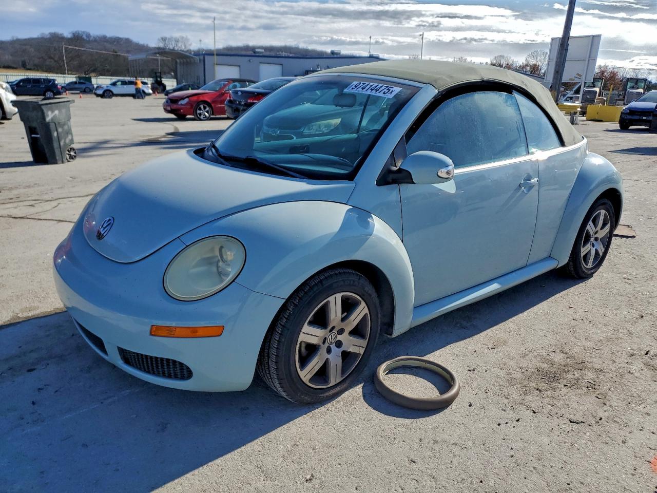 Volkswagen Beetle Convertible Option Package 1 Image 1
