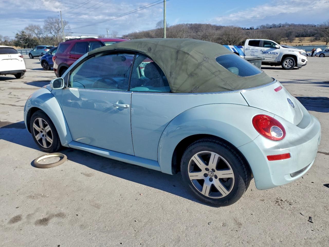 Volkswagen Beetle Convertible Option Package 1 Image 3