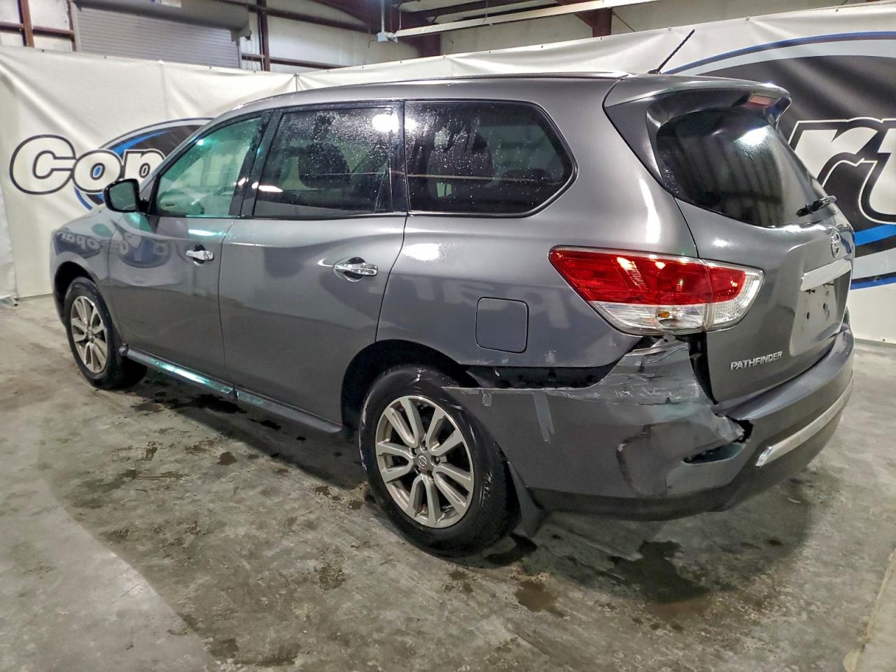 Nissan Pathfinder S Image 12