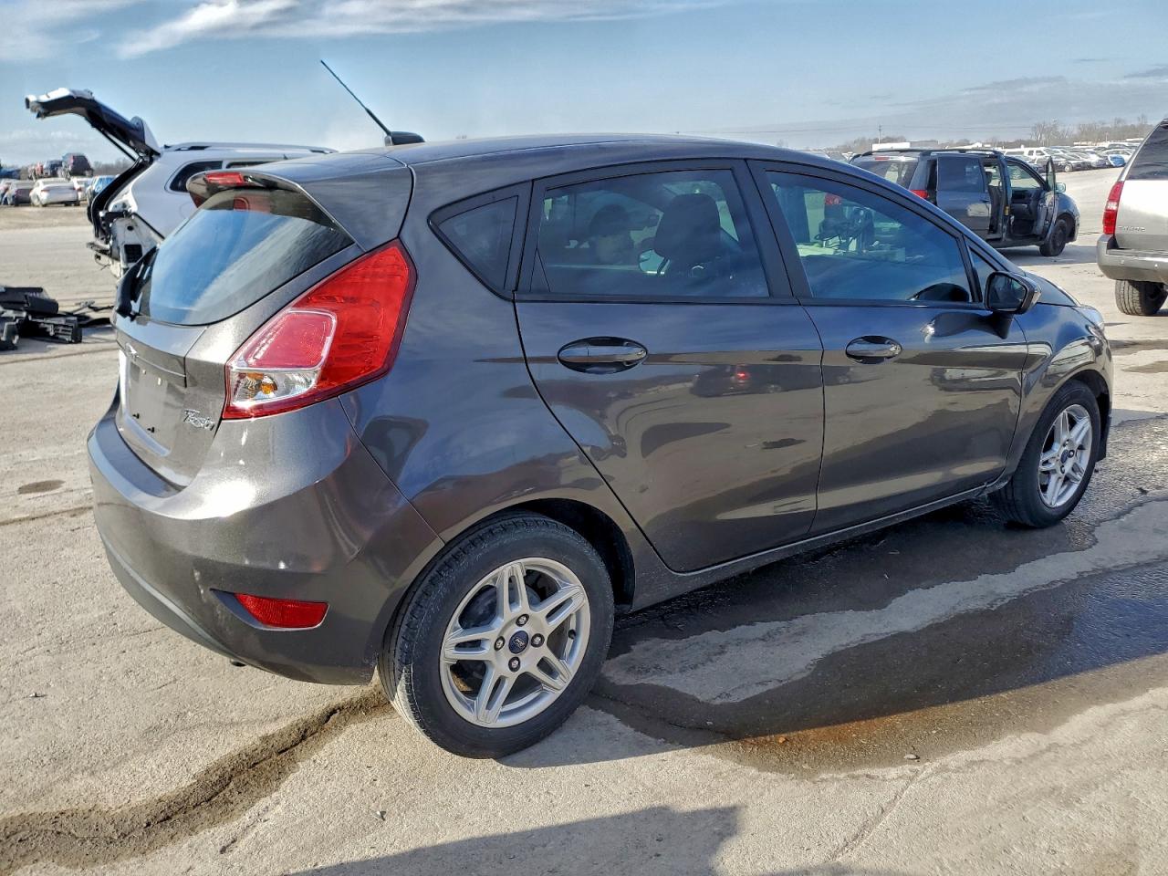 Ford Fiesta Se Image 10