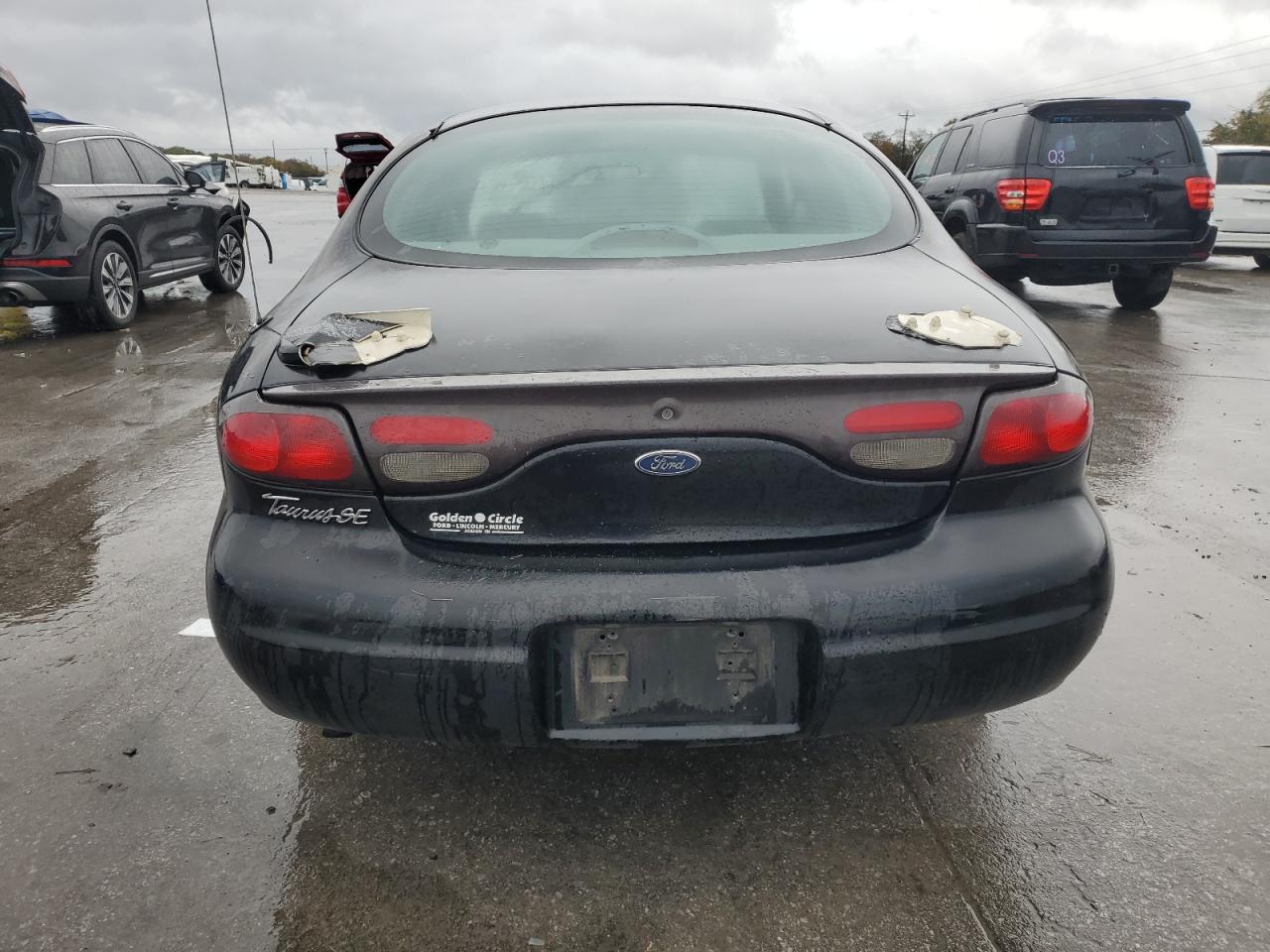Ford Taurus Se Image 7