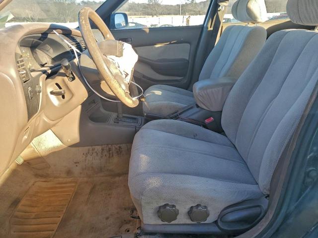 Toyota Camry Dx Image 10