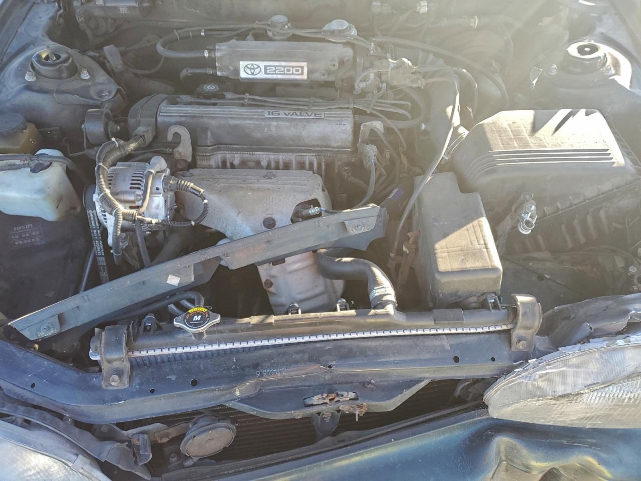 Toyota Camry Dx Image 9